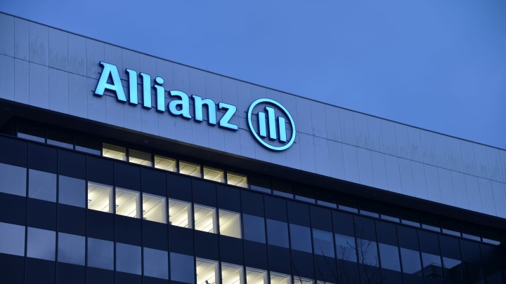 Allianz уволит до 1800 сотрудников на фоне внедрения искусственного интеллекта