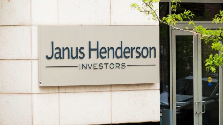 Trian и General Catalyst приобретают Janus Henderson за $7,4 млрд